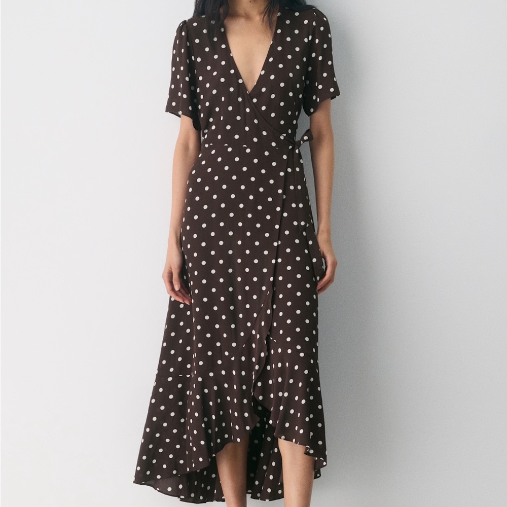 Aritzia Gazette Dress, size small brand new with tags! NWT